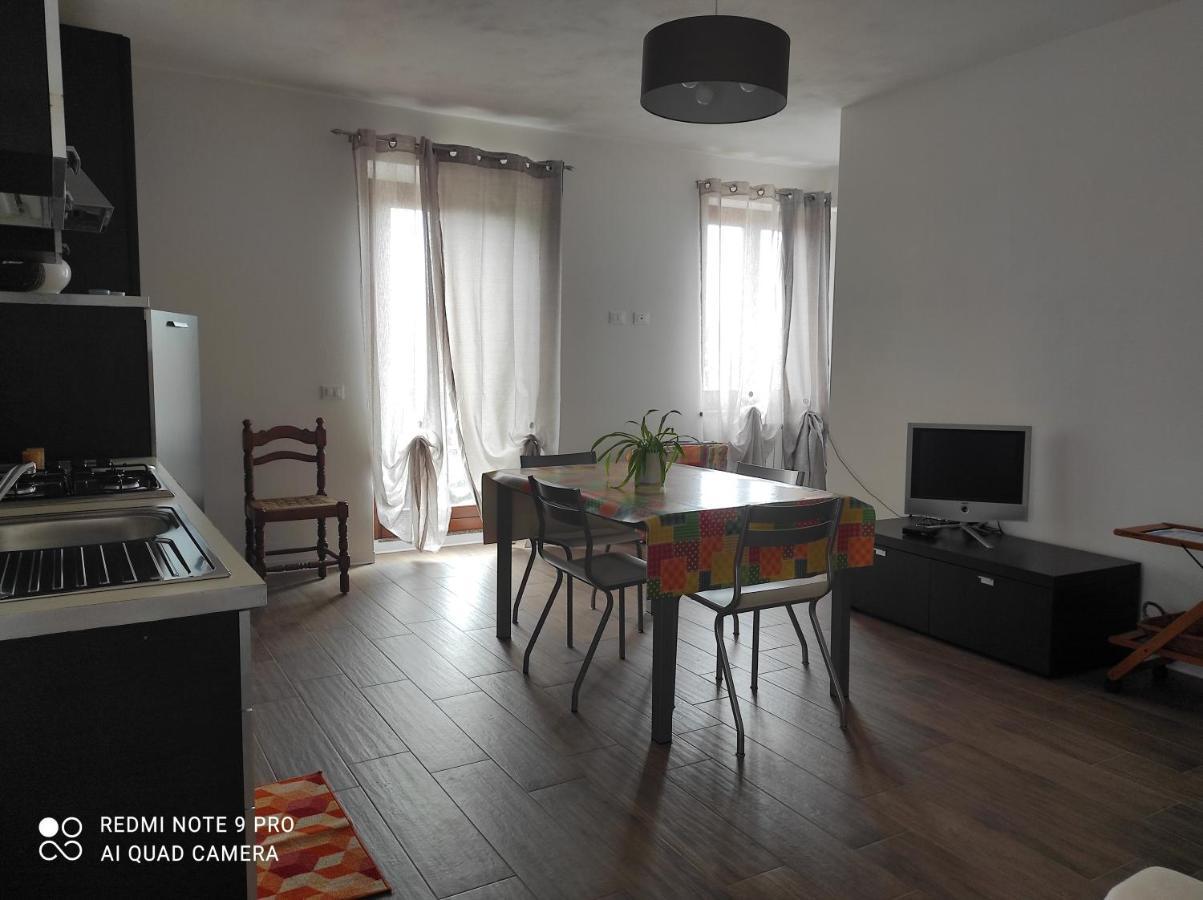 Casadolcelago Marone Villa Con Giardino Vista Lago Private Parking Exterior foto