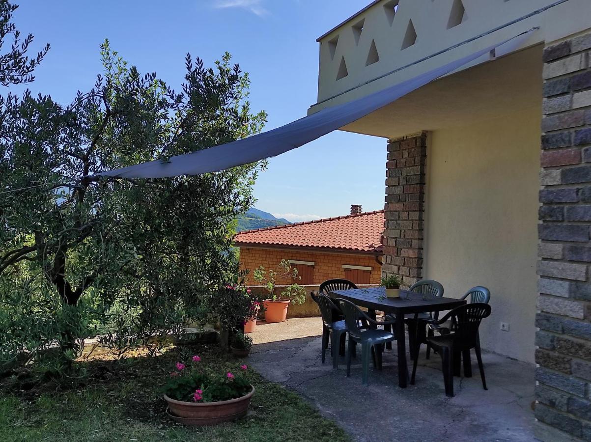 Casadolcelago Marone Villa Con Giardino Vista Lago Private Parking Exterior foto