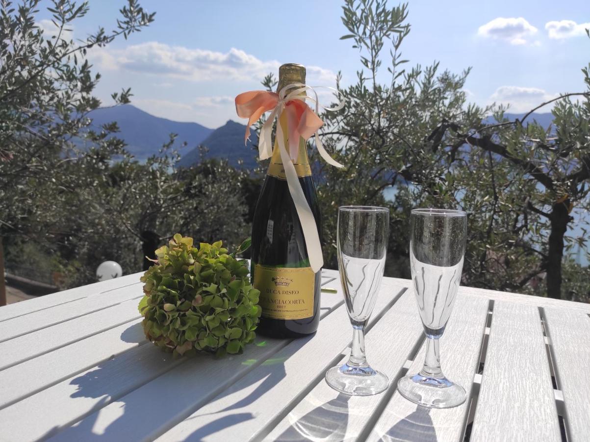 Casadolcelago Marone Villa Con Giardino Vista Lago Private Parking Exterior foto