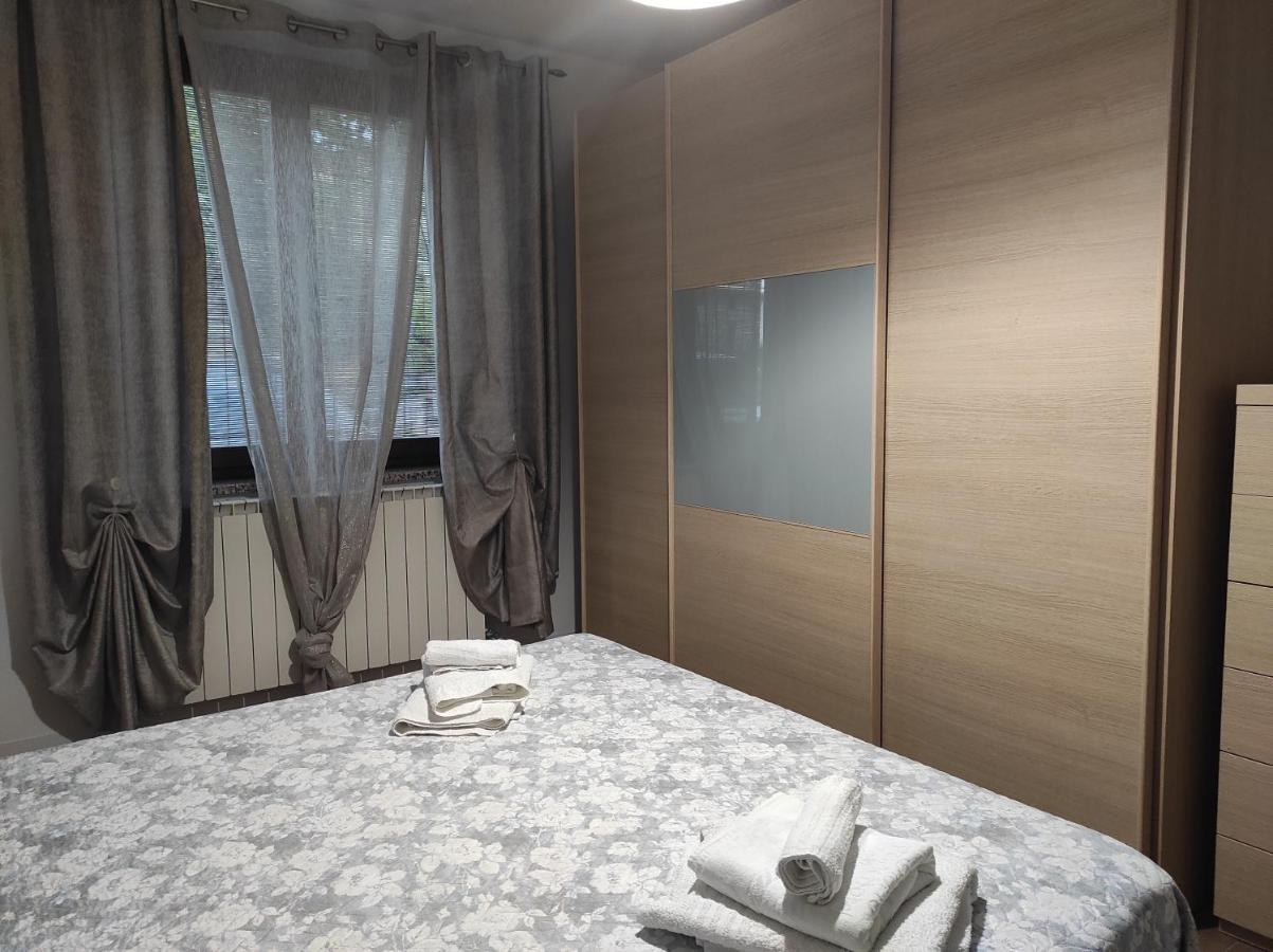 Casadolcelago Marone Villa Con Giardino Vista Lago Private Parking Exterior foto