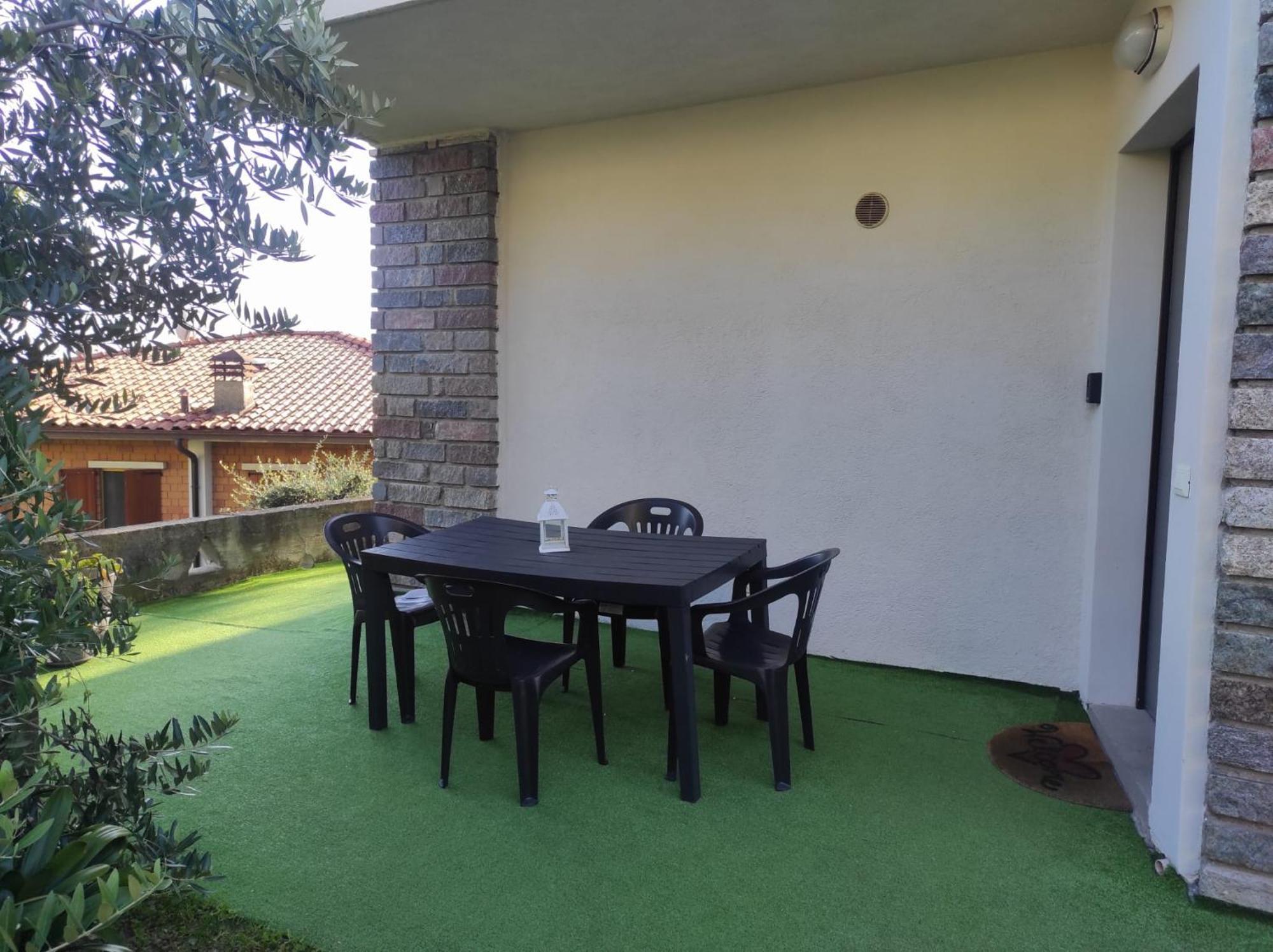 Casadolcelago Marone Villa Con Giardino Vista Lago Private Parking Exterior foto